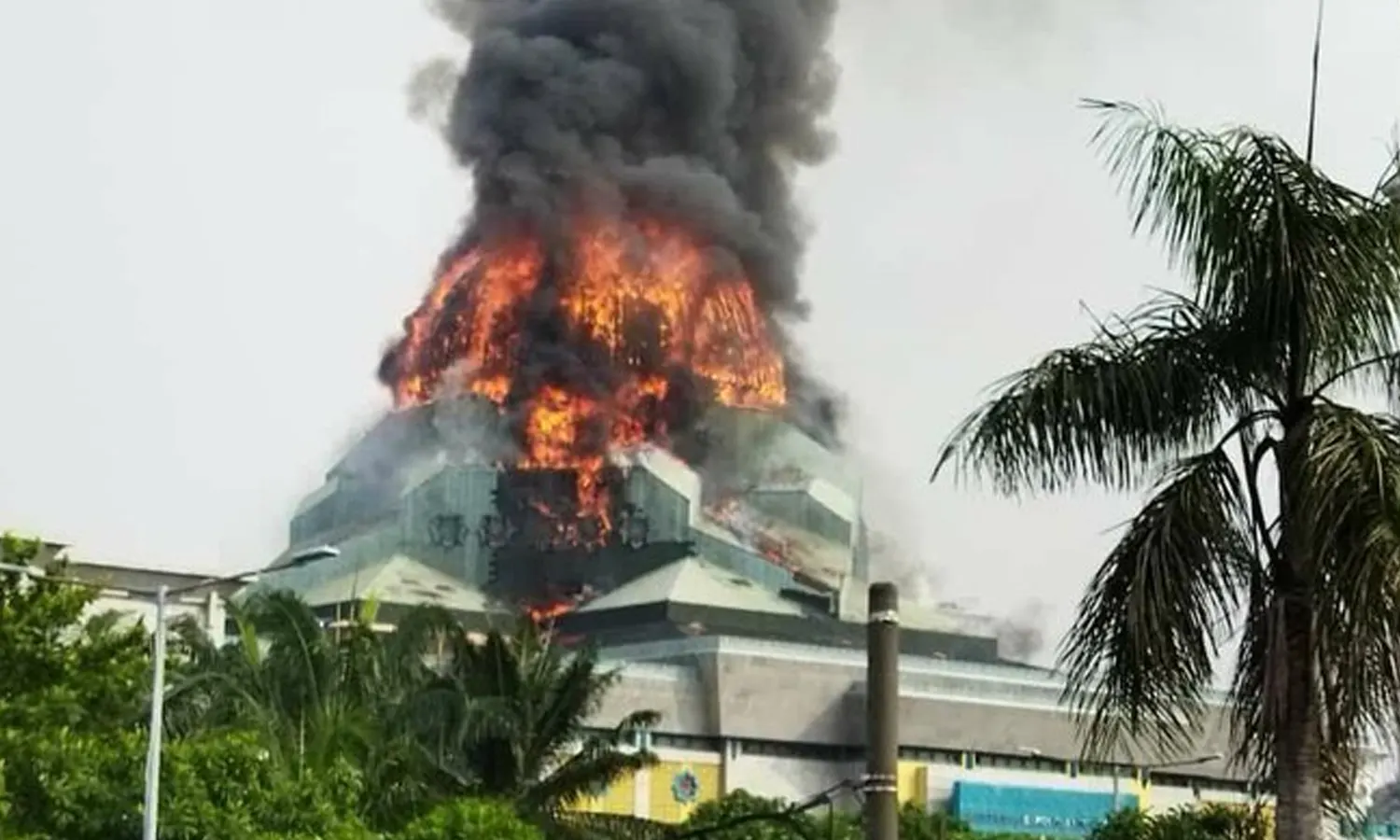 Polisi Periksa 6 Orang Terkait Kebakaran Kubah Masjid Jakarta Islamic Center